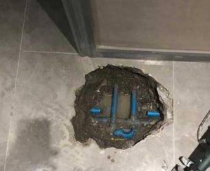 东城阳台漏水维修公司分享下暖气管道漏水的原因有哪些